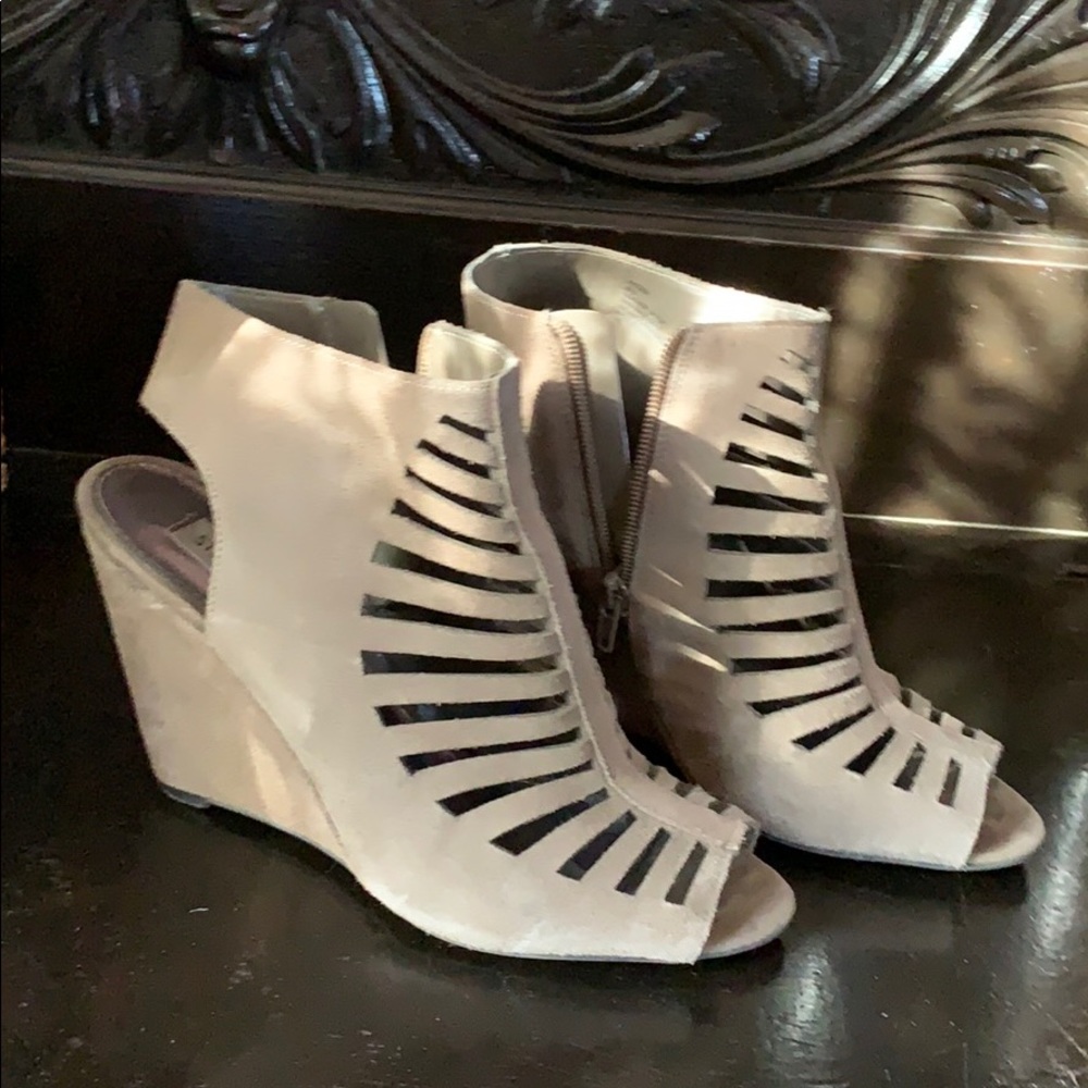 Wedge booties